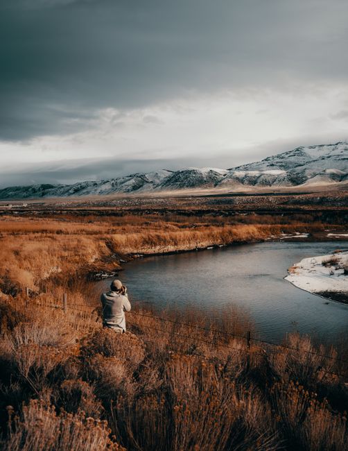difference between portrait and landscape photography explained