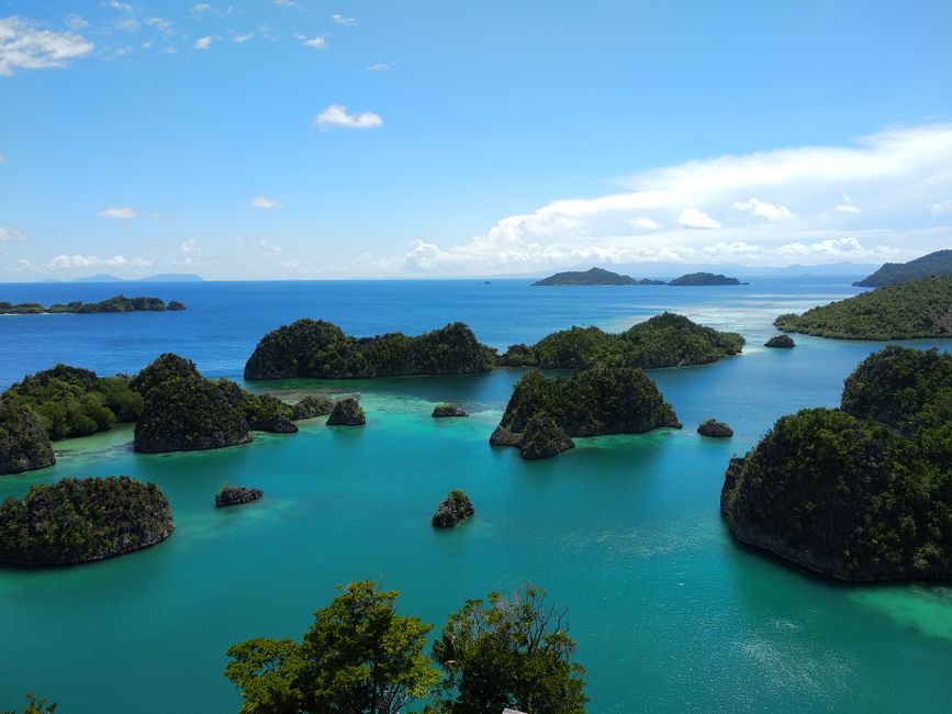 Detail Foto Pemandangan Raja Ampat Indonesia Number 8
