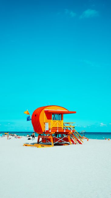 Detail Gambar Pantai Kartun Yang Indah Number 16