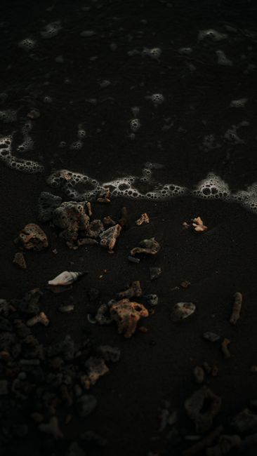 Detail Gambar Pantai Dan Batu Karang Number 11