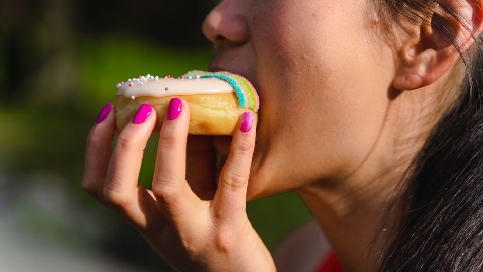 Glazed Donut Nails Hailey Bieber Inspired Look 8c7d