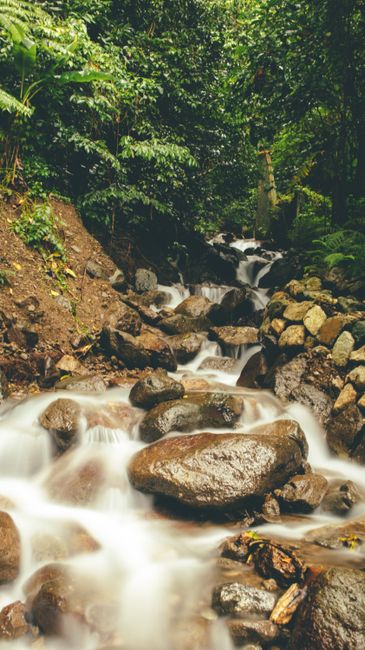 Detail Foto Sungai Berbatu Yang Estetik Number 19