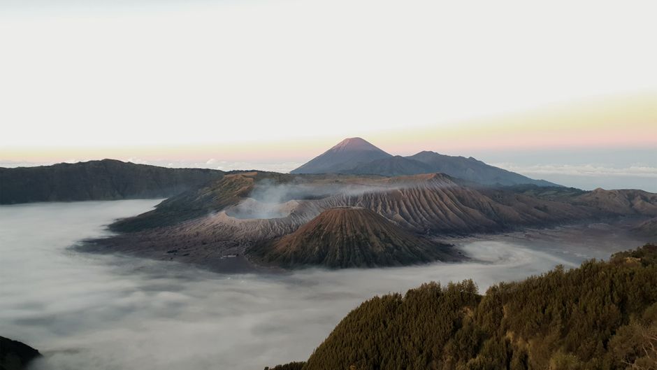 Background Gunung Untuk Presentasi Ppt