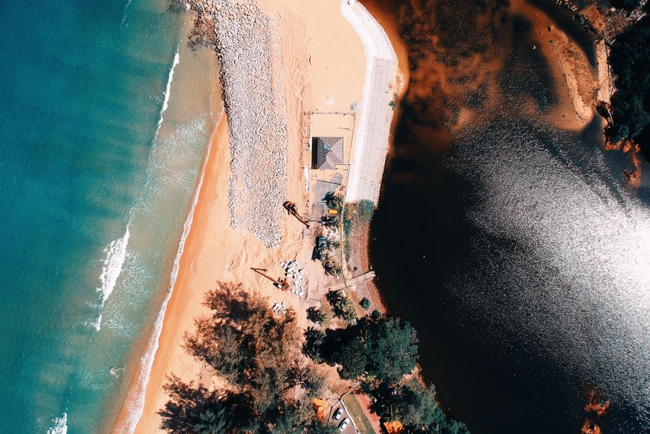 Detail Foto Pantai Dari Atas Drone Number 17