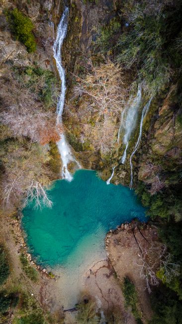 Detail Foto Air Terjun Dari Sudut Drone Number 19