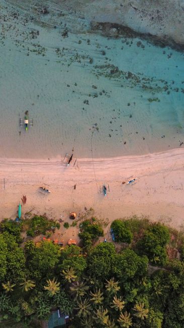 Detail Foto Aerial Pantai Pasir Putih Number 9