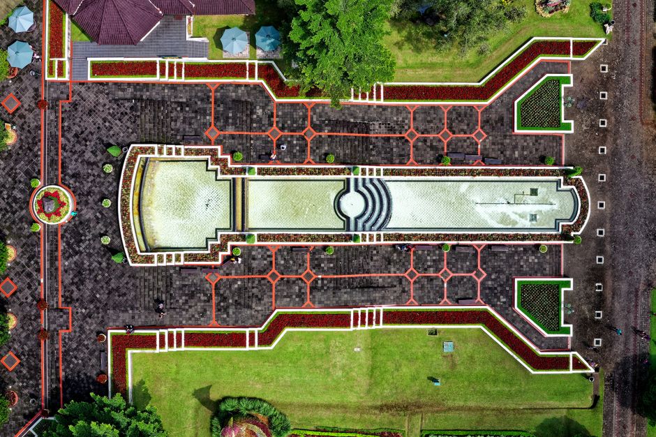 Detail Gambar Taman Bunga Dari Atas Number 20