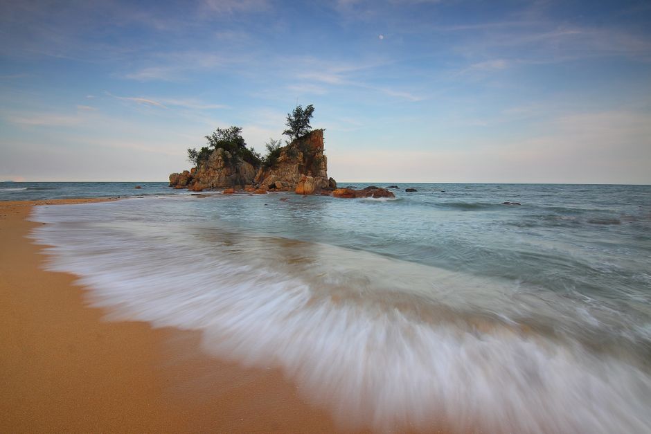 Detail Gambar Pantai Untuk Background Desktop Number 17