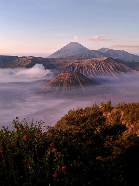 Detail Foto Gunung Bromo Saat Sunrise Number 17