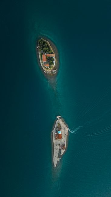 Detail Gambar Pulau Kecil Dari Udara Number 9
