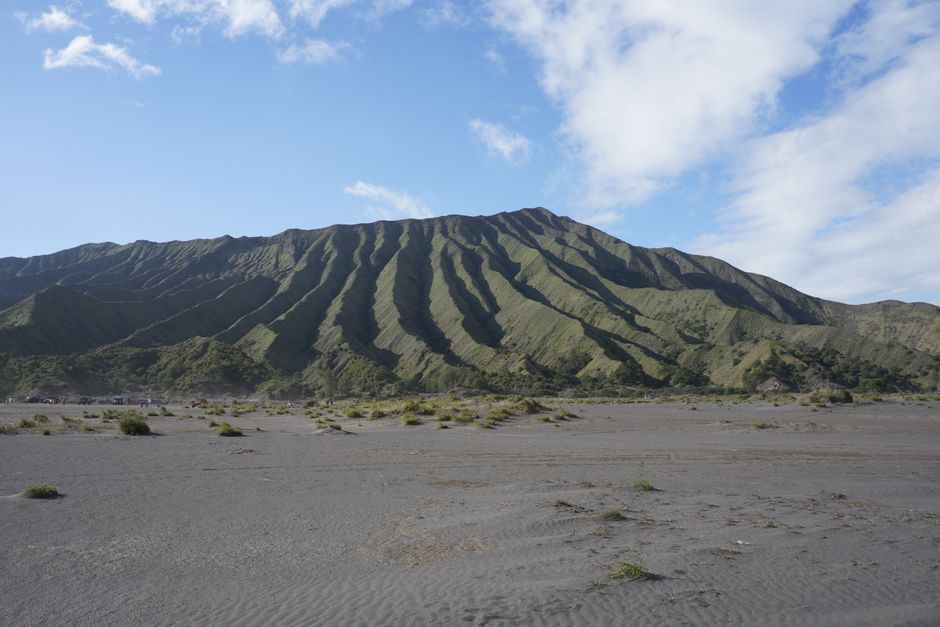 Detail Foto Pemandangan Kawah Bromo Number 19