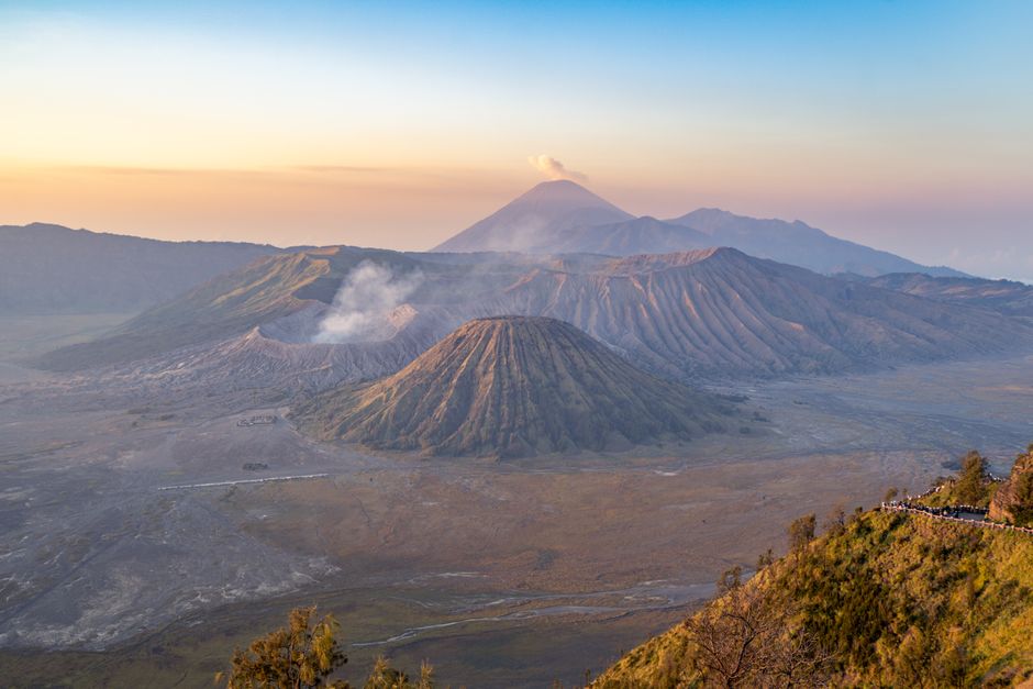 Detail Foto Gunung Bromo Saat Sunrise Number 6
