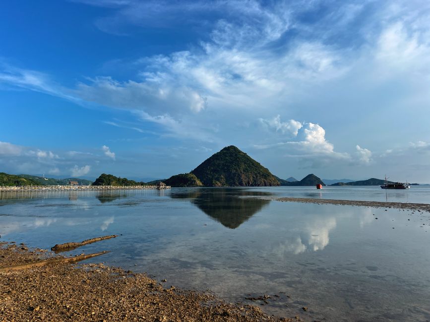 Detail Foto Pemandangan Labuan Bajo Number 19