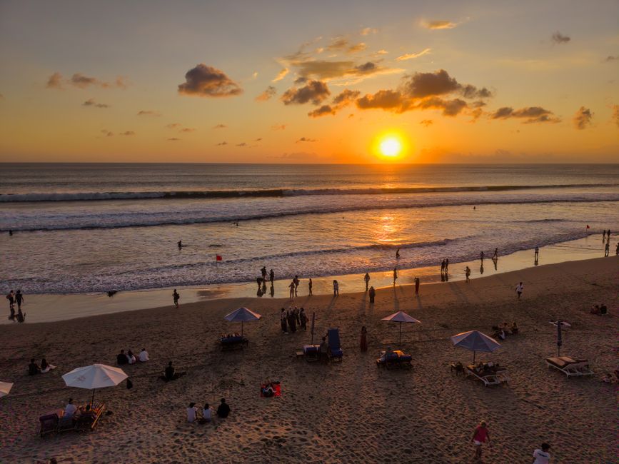Gambar Pantai Kuta Bali Sunset