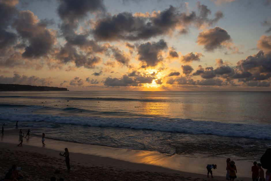 Detail Gambar Pantai Kuta Bali Sunset Number 10