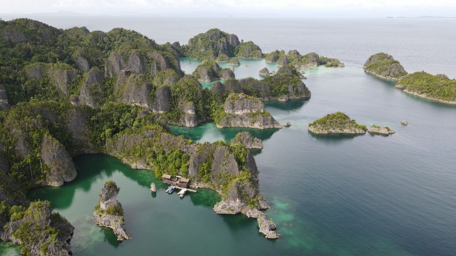 Detail Foto Pemandangan Raja Ampat Indonesia Number 5