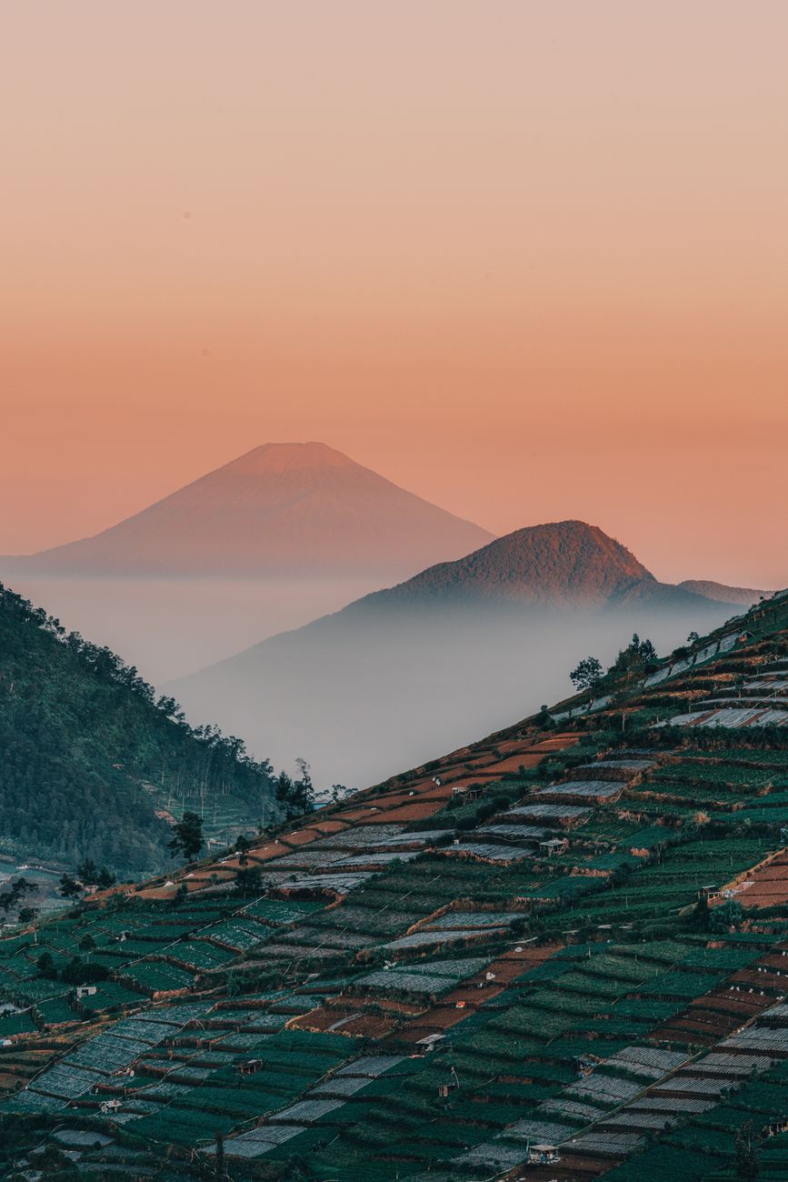 Detail Gambar Pemandangan Gunung Yang Indah Number 13