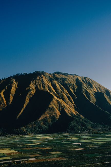 Detail Foto Gunung Saat Cuaca Cerah Number 9