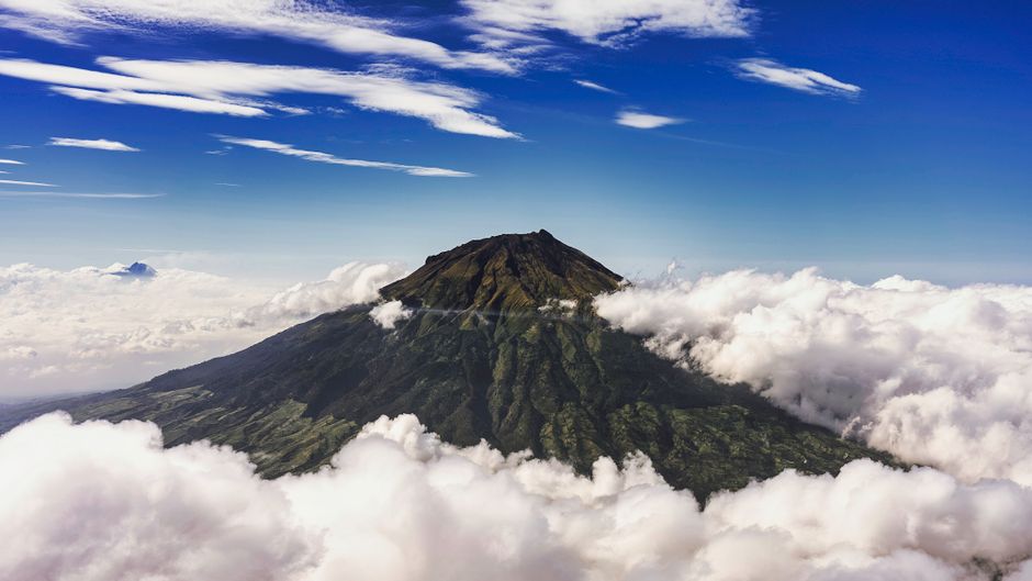 Gambar Gunung Tertinggi Di Indonesia 2836