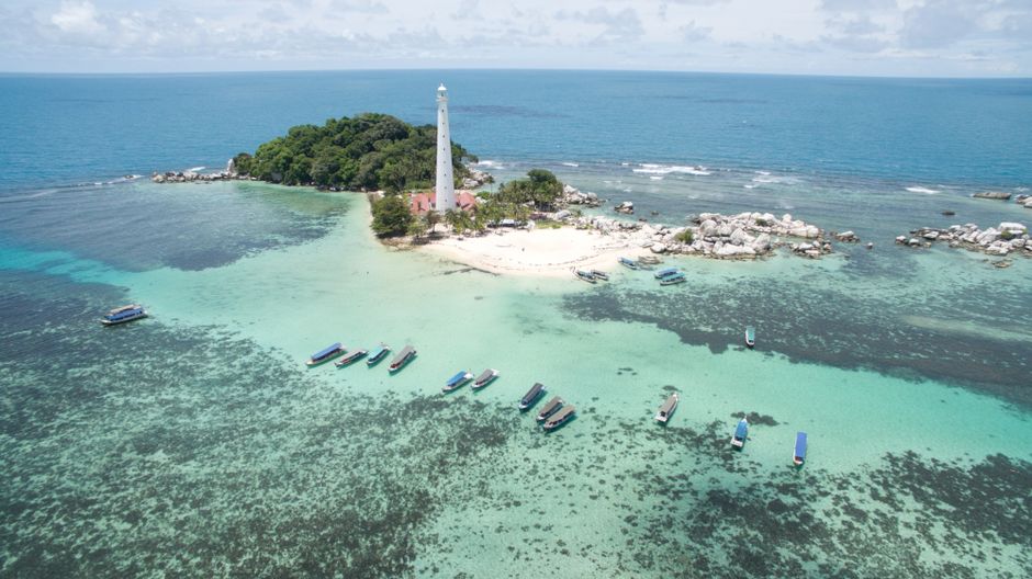 Detail Gambar Pulau Vector Untuk Presentasi Number 2