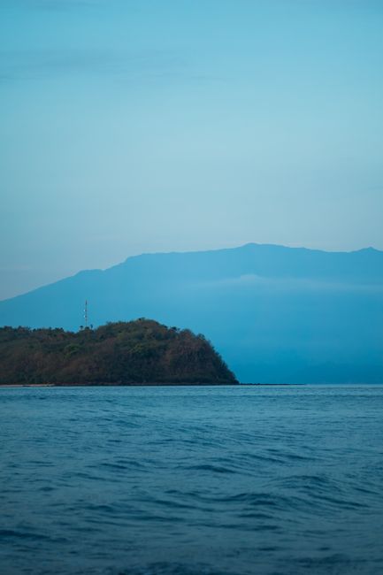 Detail Wallpaper Pulau Dan Laut Biru Number 3
