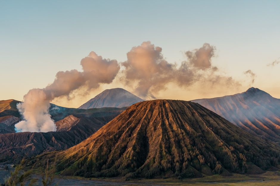 Detail Foto Gunung Bromo Saat Sunrise Number 7