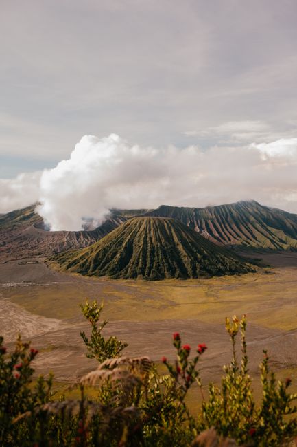 Detail Foto Pemandangan Kawah Bromo Number 12