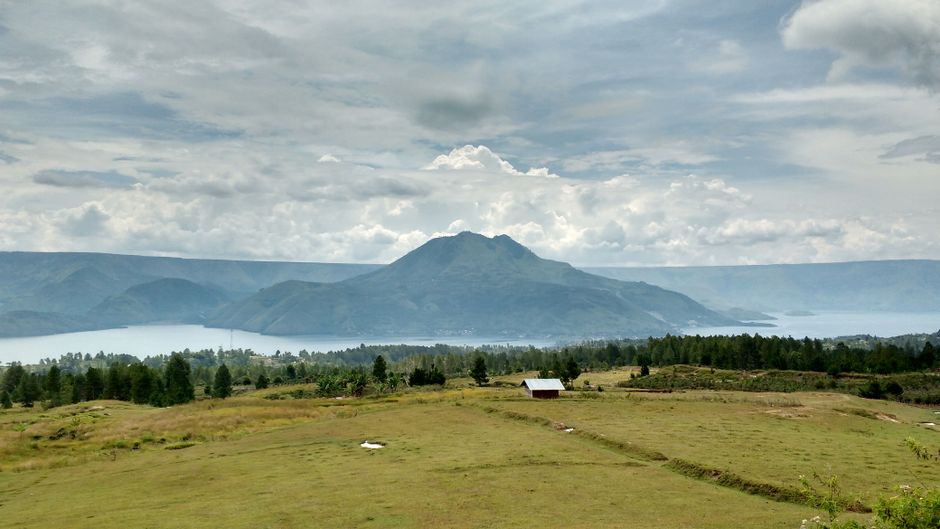 Detail Gambar Danau Yang Indah Di Indonesia Number 5