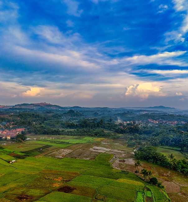 Detail Foto Pemandangan Desa Dan Sawah Number 16