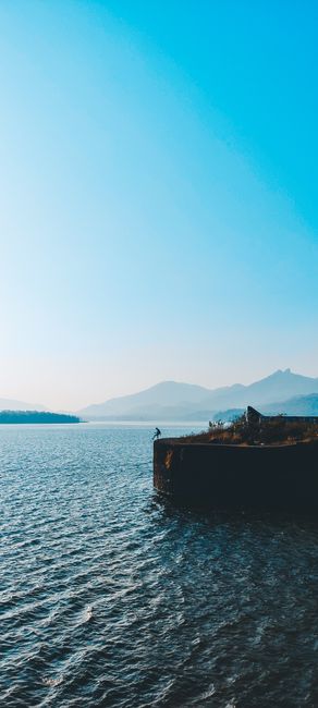 Detail Gambar Waduk Dengan Langit Biru Number 16