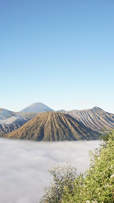 Detail Foto Pemandangan Kawah Bromo Number 15