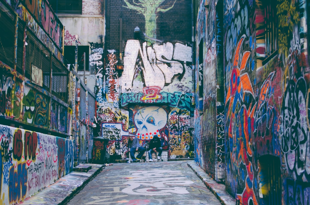 Unterfuehrung Graffiti Urban Perspektive Linien 6a21