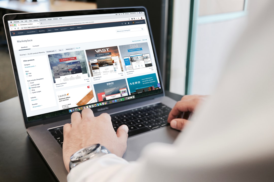 Online Kurs Zertifikat Auf Laptop Bildschirm Foto E30d