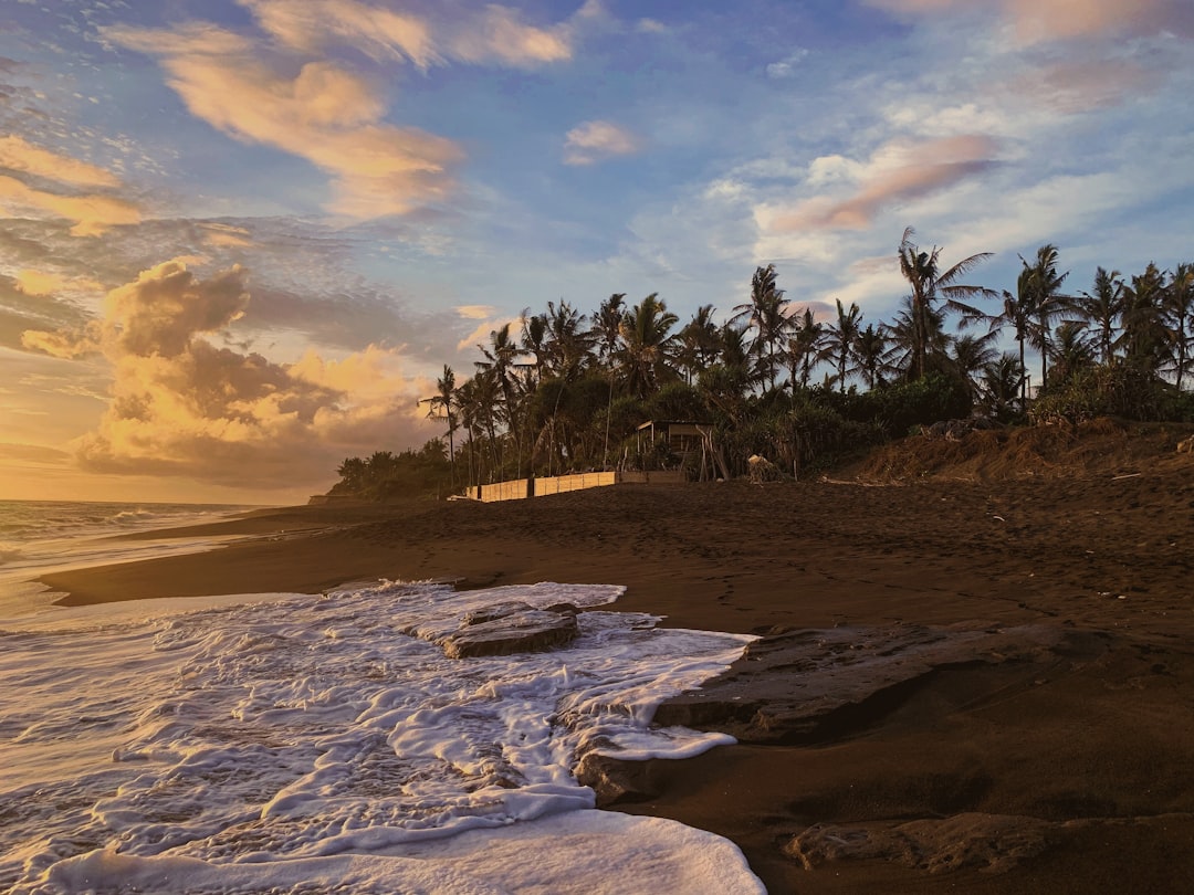Detail Gambar Pantai Vintage Untuk Wallpaper Number 12
