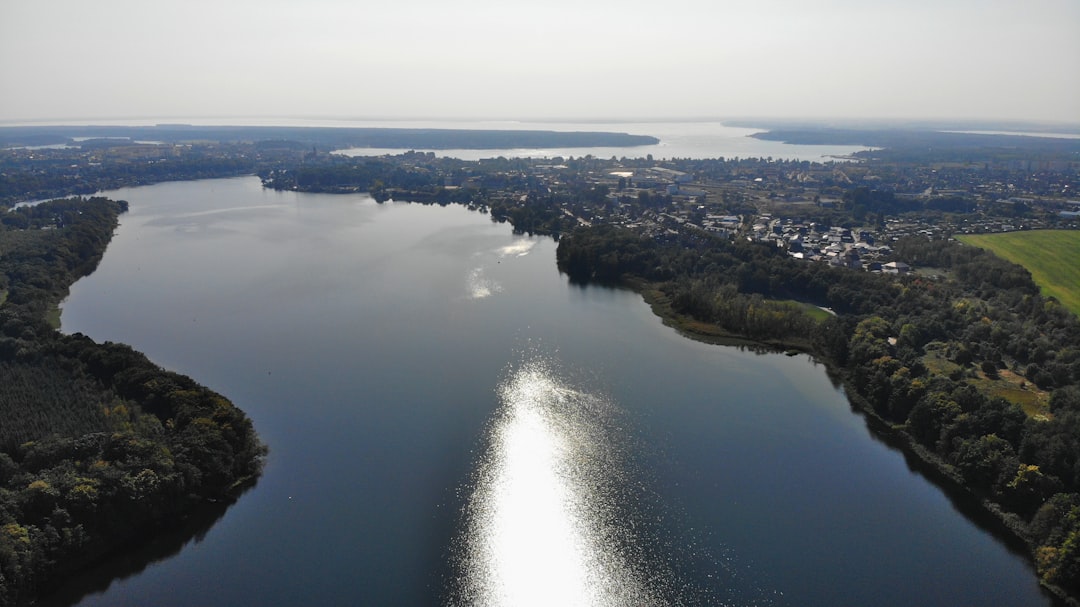 Ruhiger See Mit Sanften Wasserwellen Ec6e