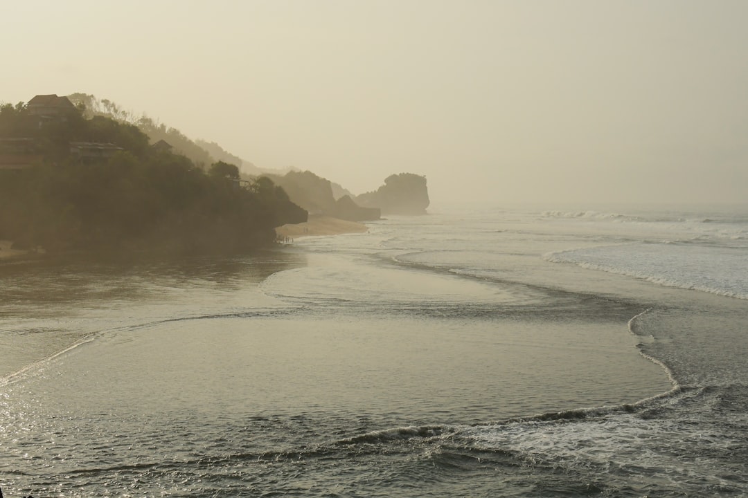 Detail Gambar Pantai Vintage Untuk Wallpaper Number 16