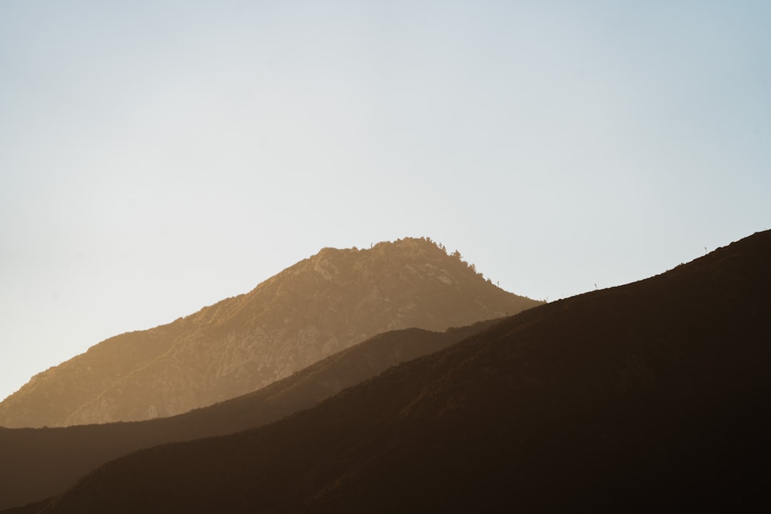 Detail Ilustrasi Gunung Vector Minimalis Number 15