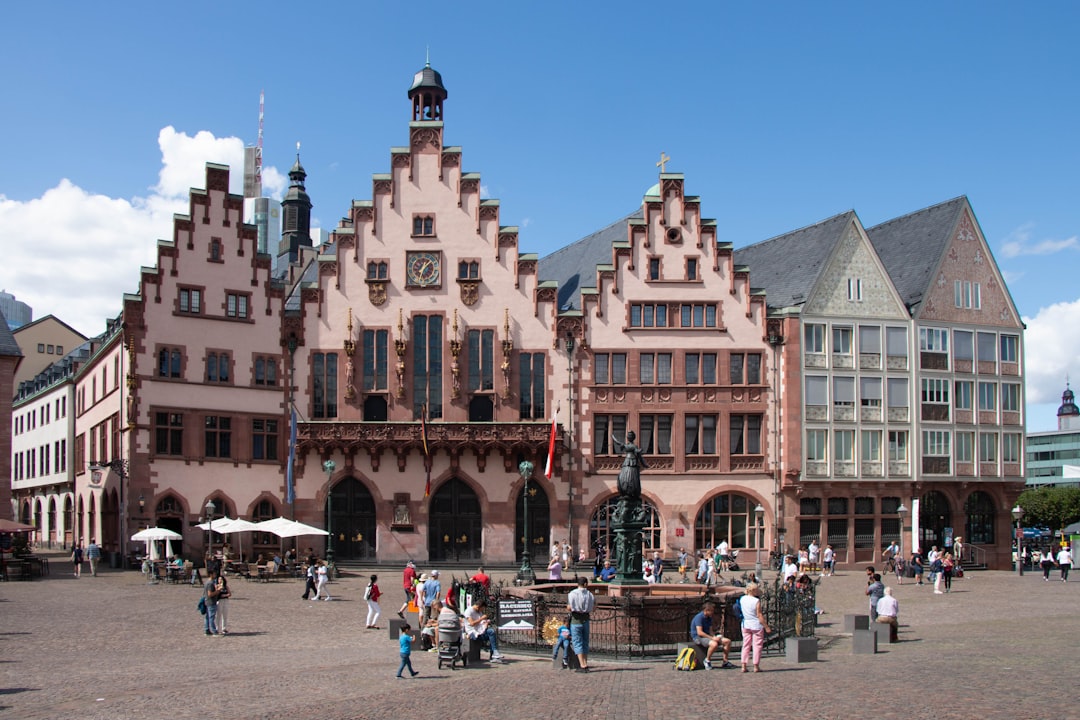 Detail Historischer Marktplatz Mit Brunnen Kulturfoto Number 10